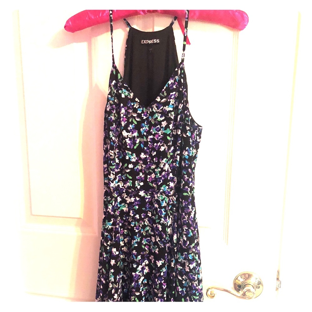 Express size 2 floral dress! only worn once - Picture 2 of 5
